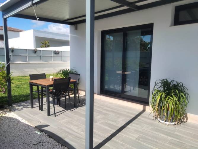 Aloha Cádiz - Alojamiento en Conil - Patio Aloha Cádiz - Alojamiento en Conil - Patio