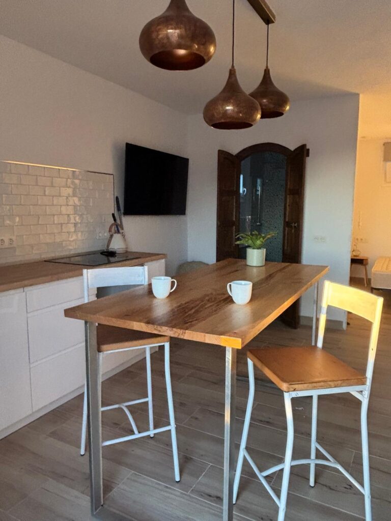 Casa Septiembre Cocina Comedor 768x1024