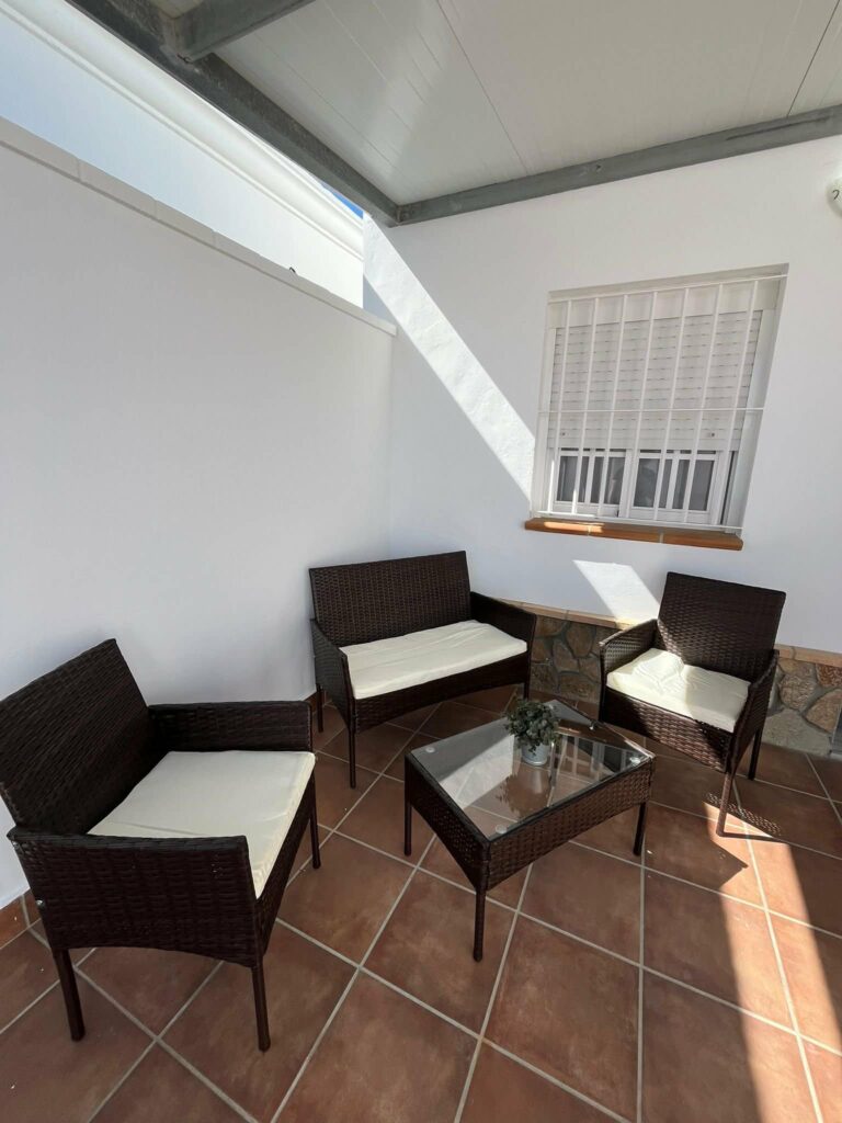 Alojacadiz casa azure patio 768x1024