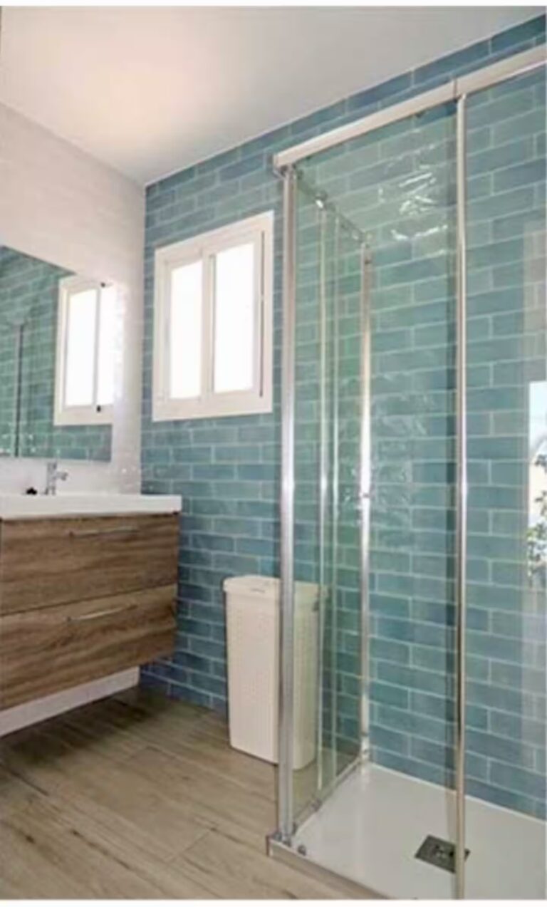 Alojacadiz – Alojamiento en Conil – Baño