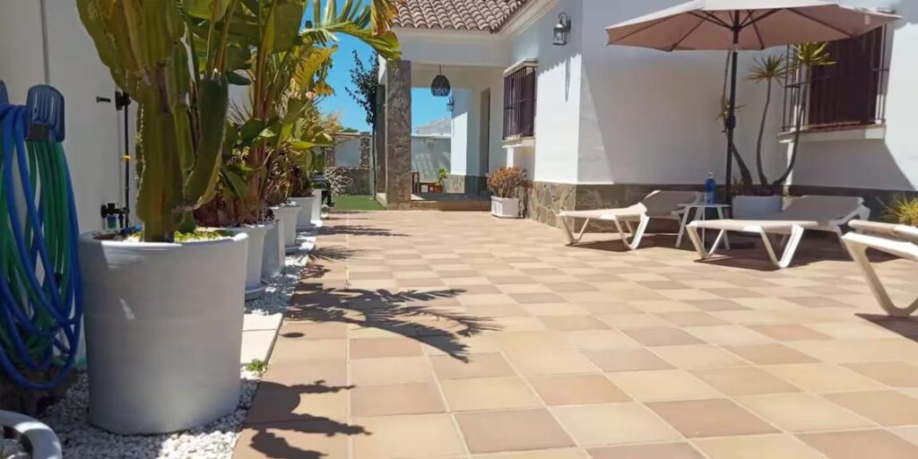 AlojaCádiz - Alojamiento en Conil - Chalet en Conil